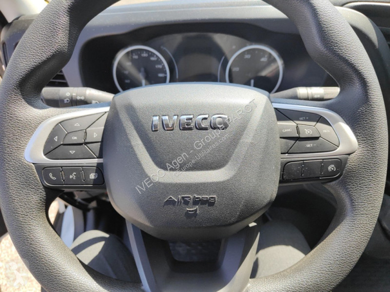 Veicolo commerciale Iveco 35C16H3.0 empattement...