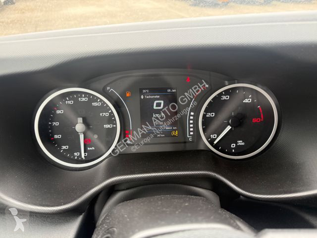 Nyttofordon Iveco 35C16 Koffer Ladebordwand 500kg