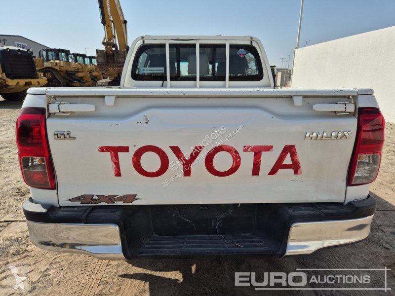 Véhicule utilitaire Toyota Hilux