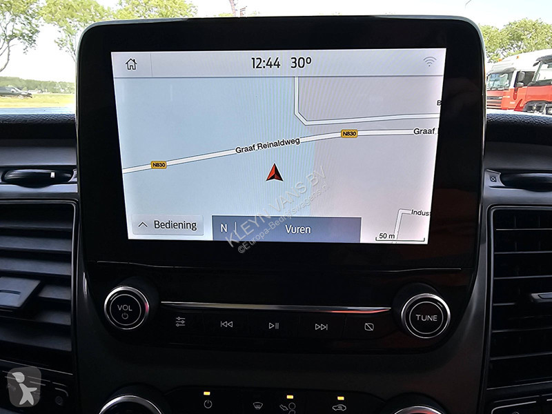 Autoutilitară Ford 2.0 L2H1 Navi Airco