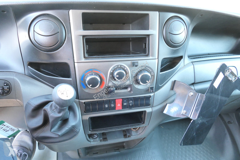 Užitkové vozidlo Iveco Daily 35 S11 C30C...