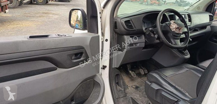 Véhicule utilitaire Peugeot