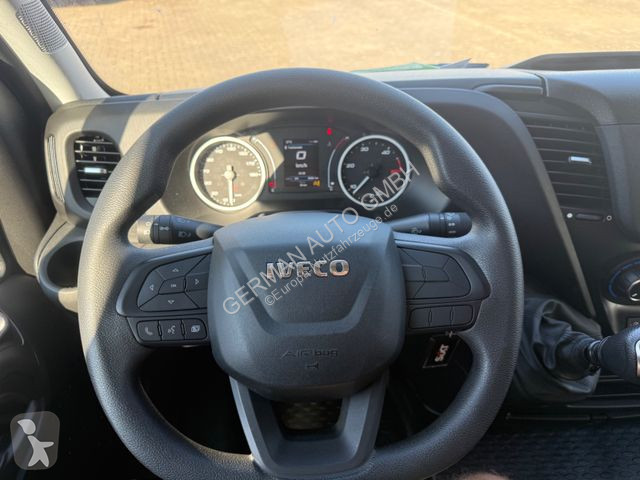 Nyttofordon Iveco 35C16 Koffer Ladebordwand 500kg