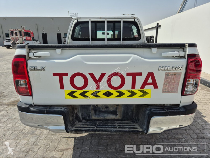 Véhicule utilitaire Toyota Hilux