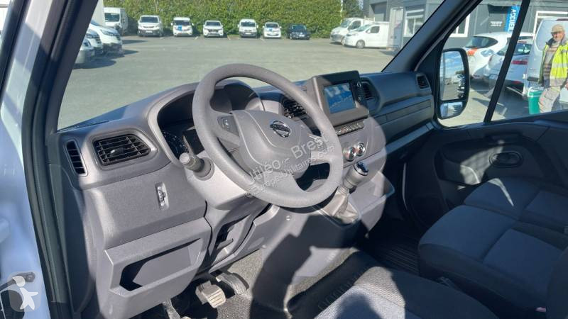 Furgoneta Nissan