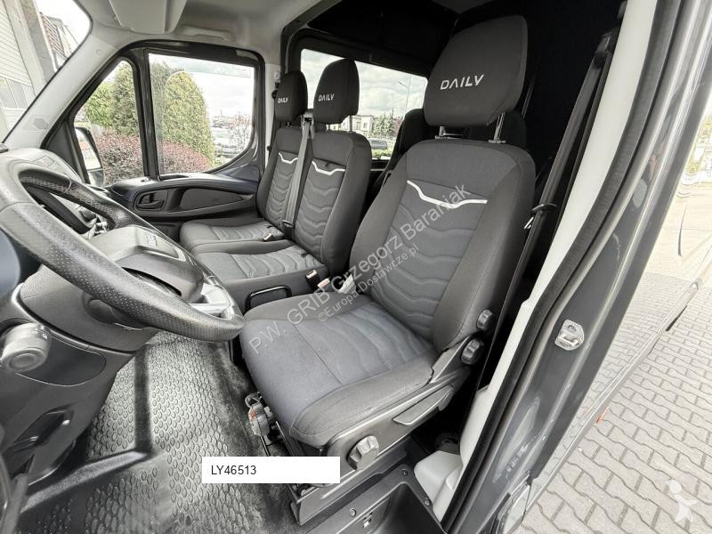 Furgoneta Iveco 35S18