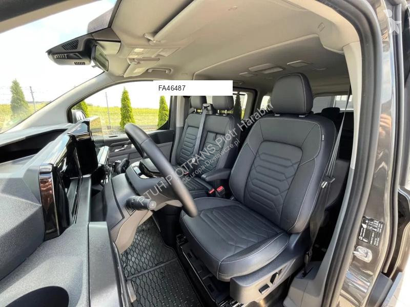 Véhicule utilitaire Ford TOURNEO CUSTOM...