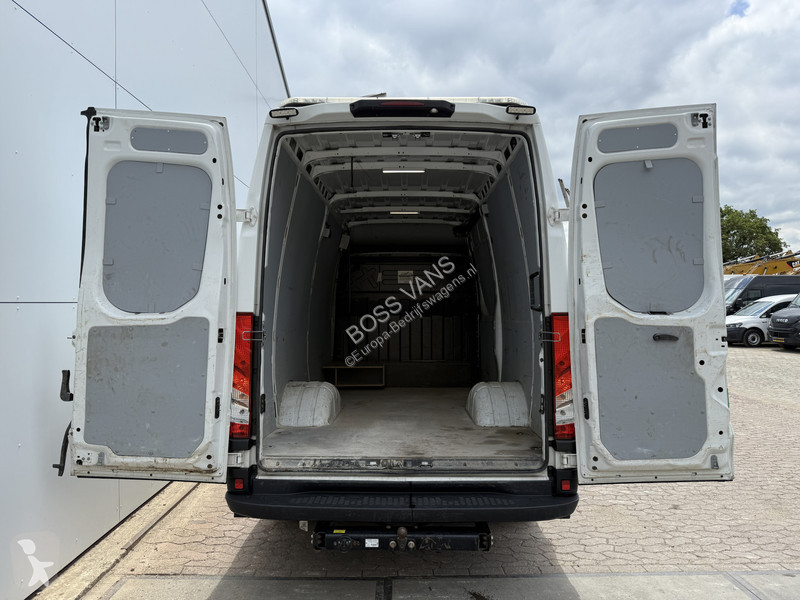 Nyttofordon Iveco 35C18 3.0 L2H2 Airco Cruise...