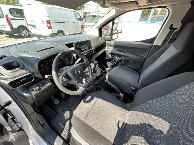 Autoutilitară Opel COMBO L2 130