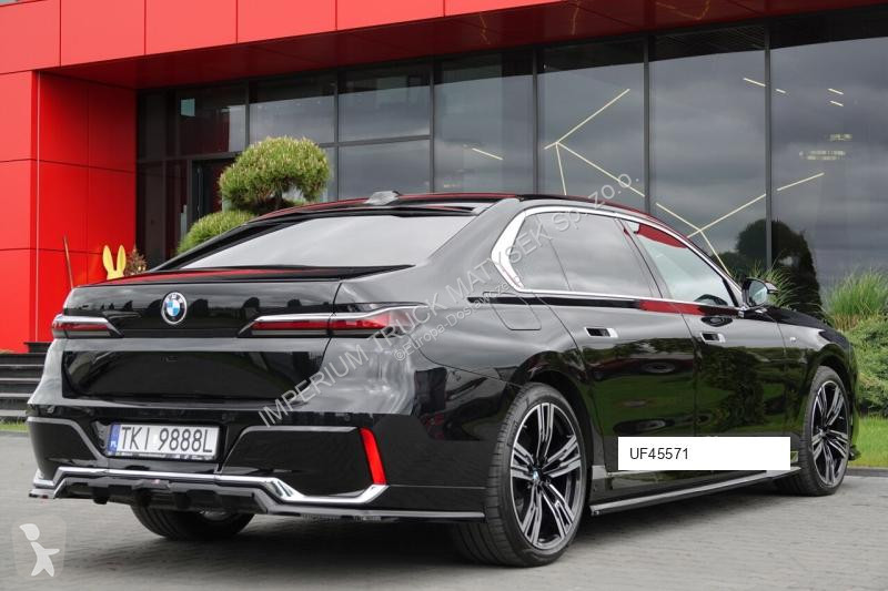 Véhicule utilitaire BMW 7 xDrive M Sport