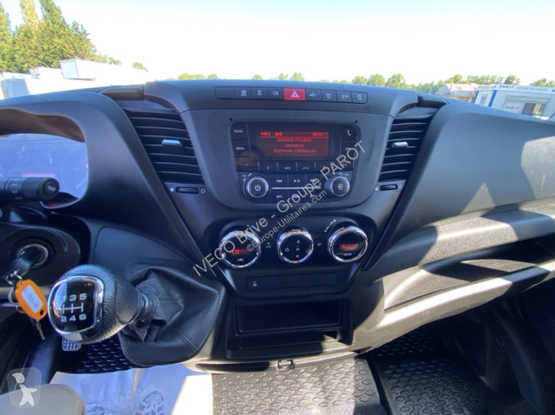 Veicolo commerciale Iveco 35C16H3.0 empattement...