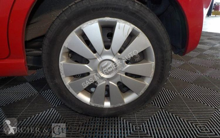 Autoutilitară Suzuki