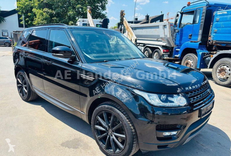 عربة نفعية Land Rover