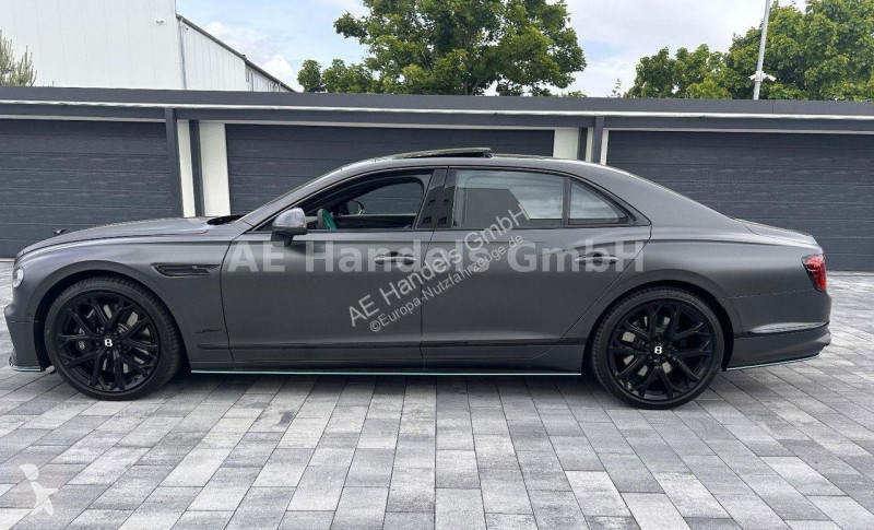Veicolo commerciale Bentley Flying Spur