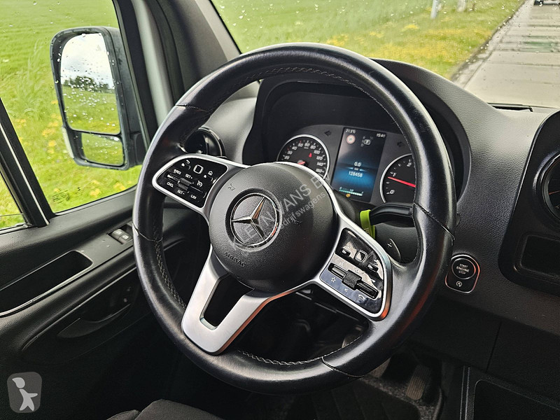 Užitkové vozidlo Mercedes 211 L2H2 Mbux Automaat!