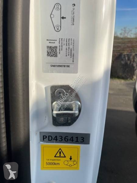 Véhicule utilitaire Nissan