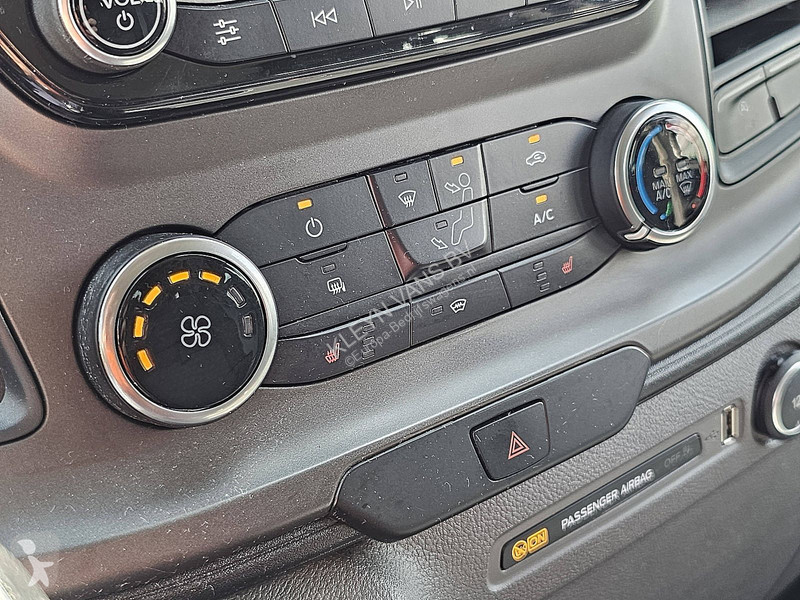 Furgoneta Ford 2.0 L2H1 Dub.-Cab. Navi