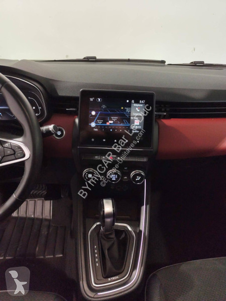 Veicolo commerciale Renault Clio E-Tech 140