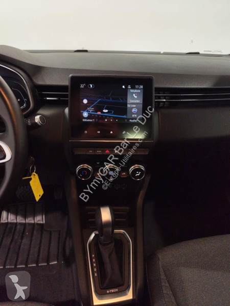 Užitkové vozidlo Renault Clio E-Tech 140
