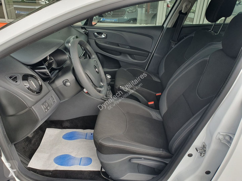 Véhicule utilitaire Renault CLIO IV STE 1.5 DCI...
