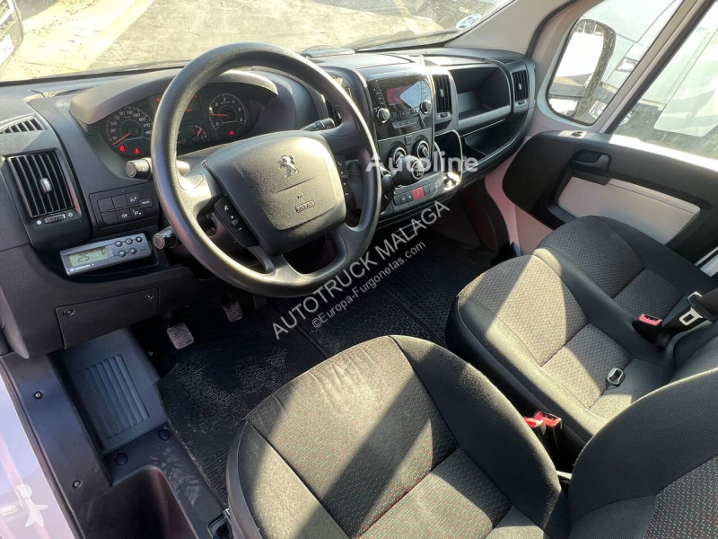 Véhicule utilitaire Peugeot 2.0