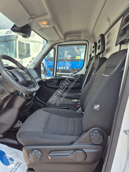 Veículo utilitário Iveco 35 C 14 , different...