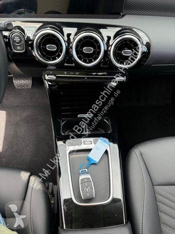Autoutilitară Mercedes CLA 200 CLA -Klasse...