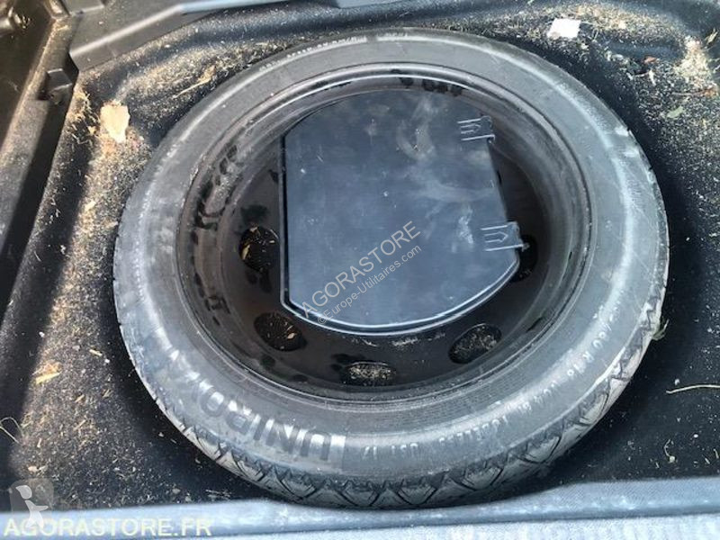 Veicolo commerciale Peugeot blueHdi 120...