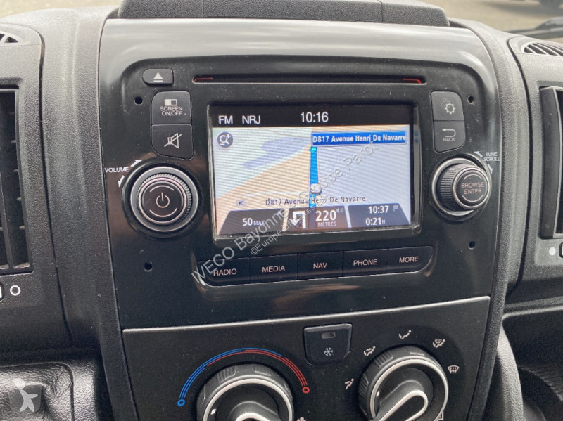 Užitkové vozidlo Citroën 35 L2H2 2.0 BlueHDi...