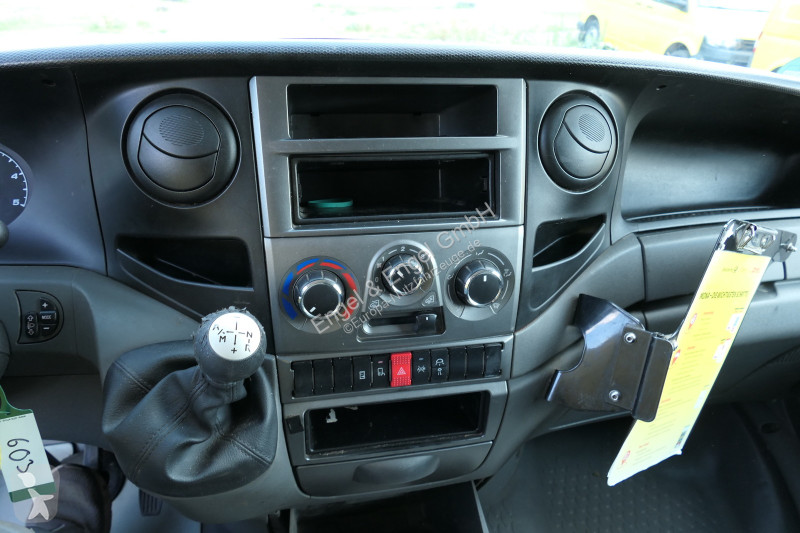 Furgoneta Iveco Daily 35 S11 C30C AUTOMATIK...