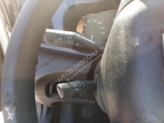 Veículo utilitário Iveco DAILY 35S16