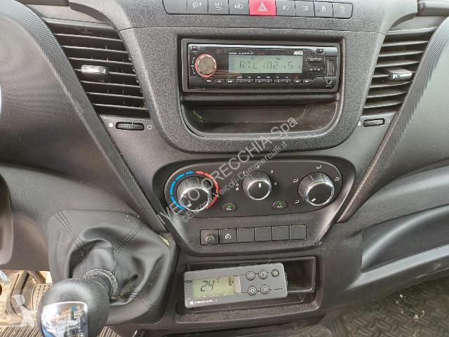 Veículo utilitário Iveco DAILY 35C14