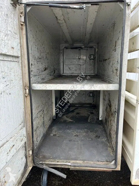 Furgoneta Renault 140 DXi , Crew Cab , 6 Pers....