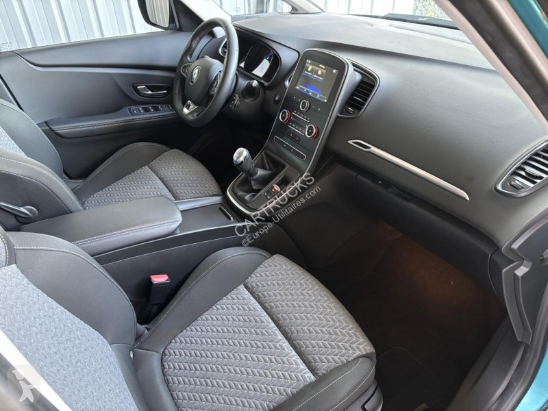 Véhicule utilitaire Renault SCENIC
