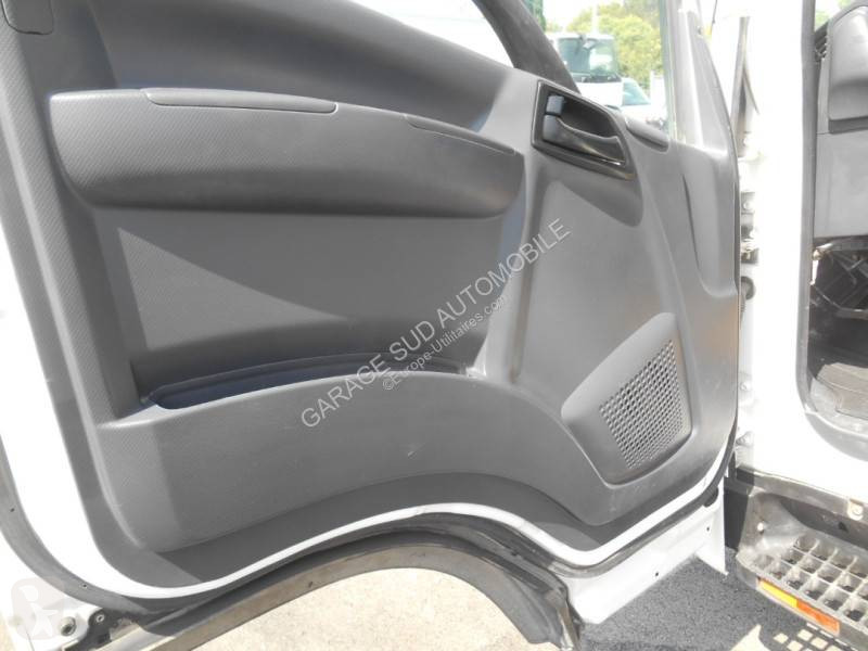 Véhicule utilitaire Isuzu