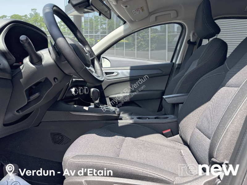 Véhicule utilitaire Renault Arkana mild hybrid...