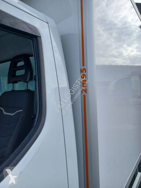 Véhicule utilitaire Iveco