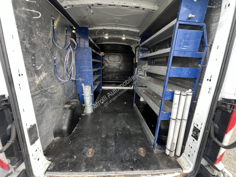 Véhicule utilitaire Ford L2H2 2.2 TDCi 155ch...