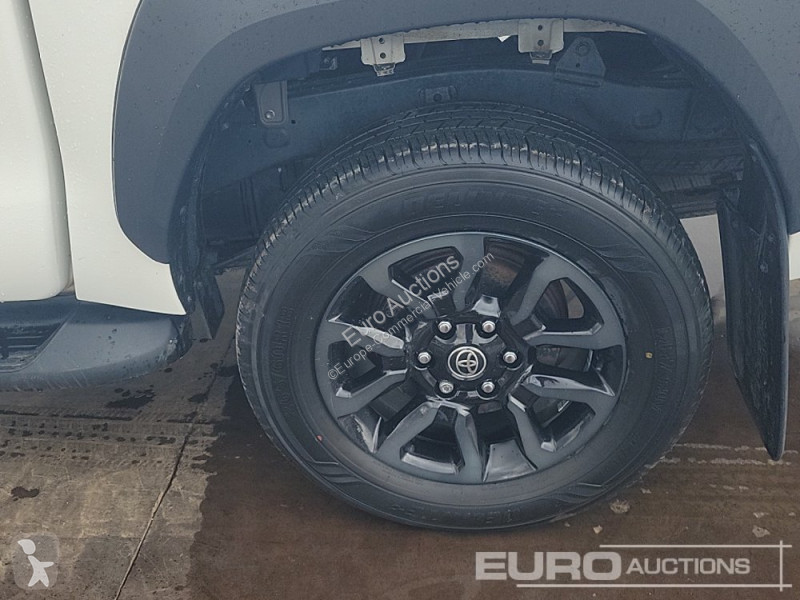 Véhicule utilitaire Toyota Hilux