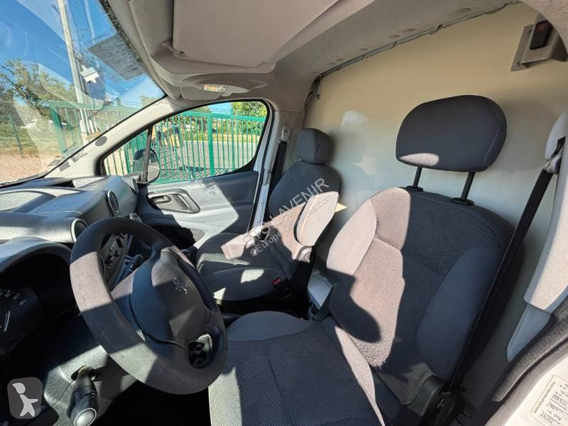 Véhicule utilitaire Peugeot