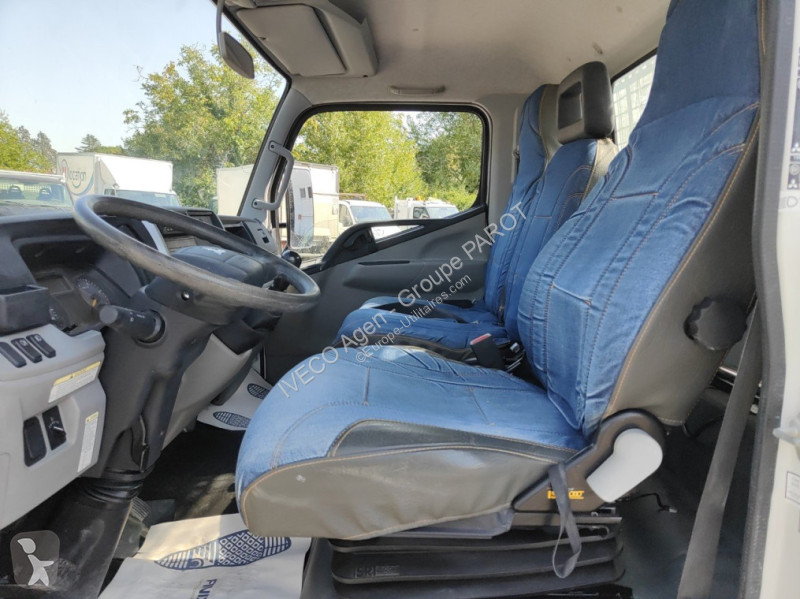 Véhicule utilitaire Fuso 3C15 Empattement 34