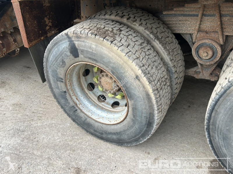 Autoutilitară Volvo FM400