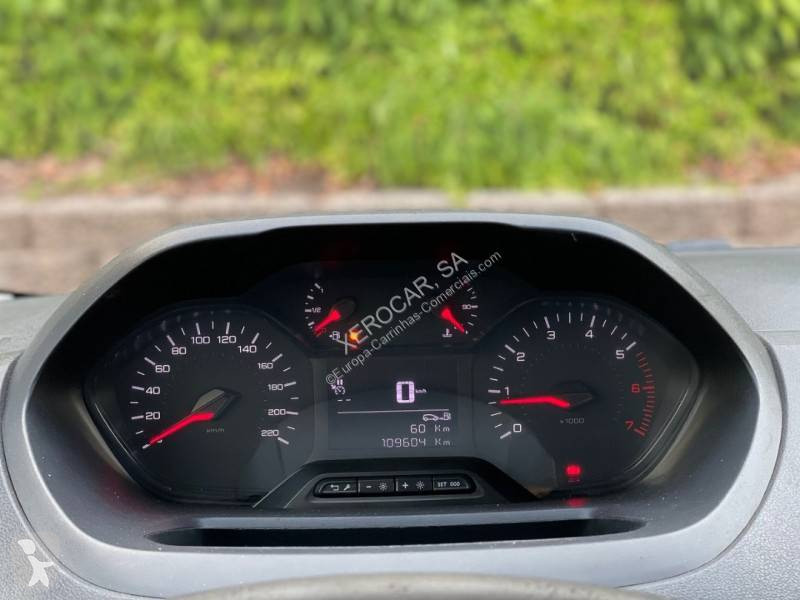 Veículo utilitário Peugeot