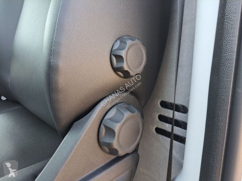 Autoutilitară Iveco 35C16 160CV 3L ALUMINIUM...