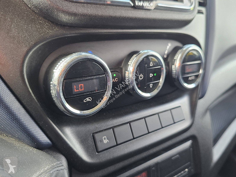 Veicolo commerciale Iveco 50C18 3.0L AUT. L2H2