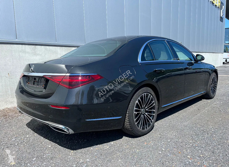 Autoutilitară Mercedes S450e...