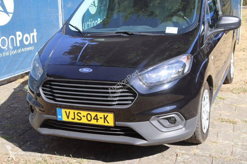 Furgoneta Ford Courier