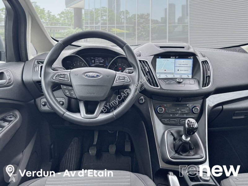 Autoutilitară Ford Grand C-MAX 1.0 EcoBoost 125...