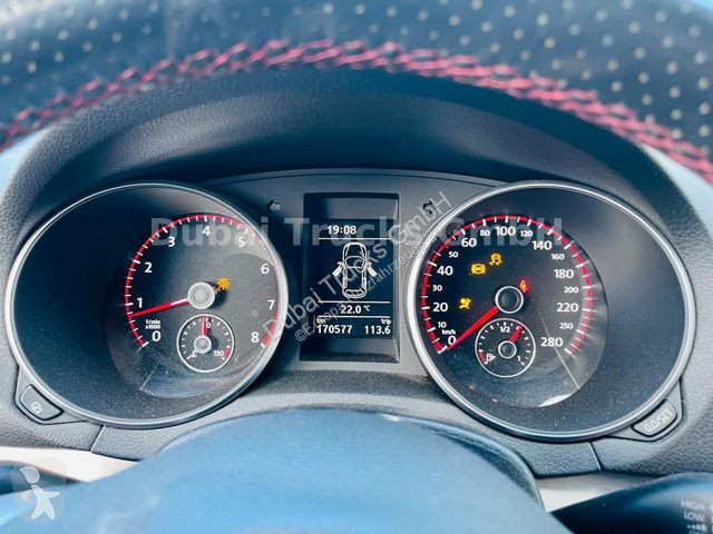 Véhicule utilitaire Volkswagen VI GTI adidas