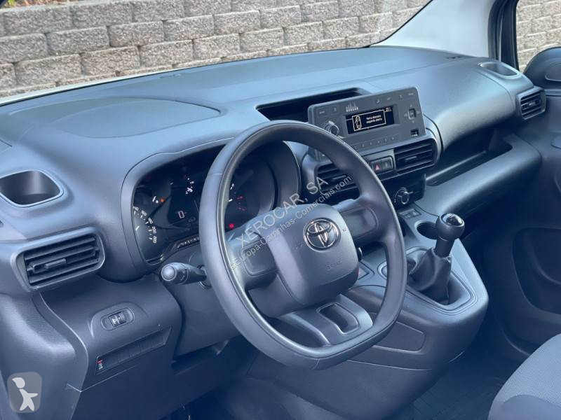 Véhicule utilitaire Toyota City 1.5D-4D 100HP 3L